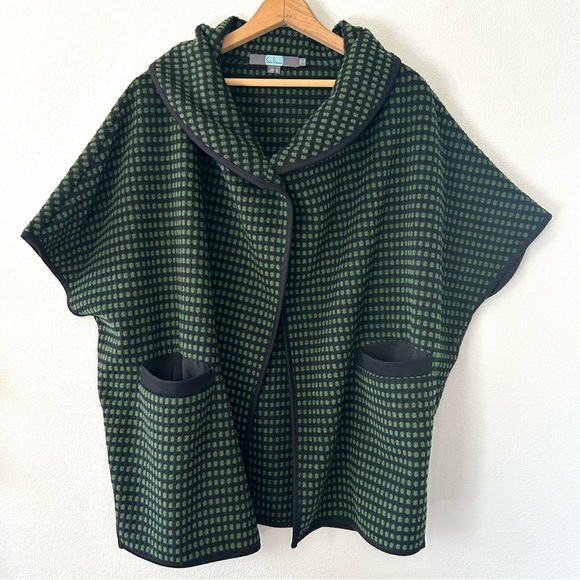 Anthropologie Sweaters - Anthropologie Eva Franco Green Black Knit Cocoon Cape Cardigan Cozy Roomy XS/S
